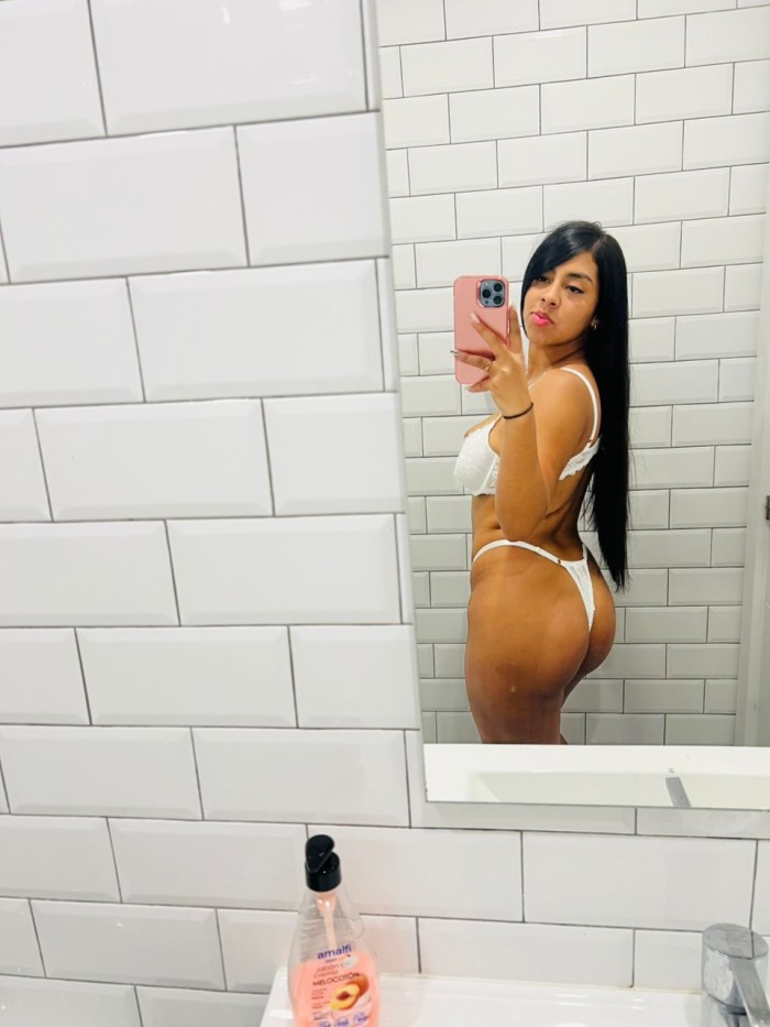 JOVENCITA UN POCO NOVATA
