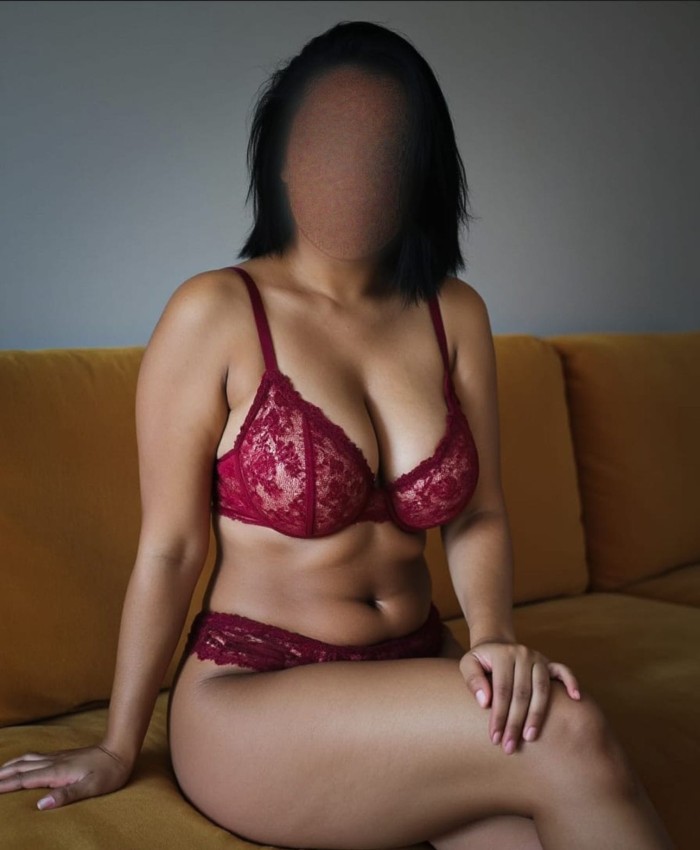$$ PRIMERA VEZ EN VALENCIA CENTRO $$ PAULA: GUAPA BRASILEÑA EN CALLE OLTÁ $