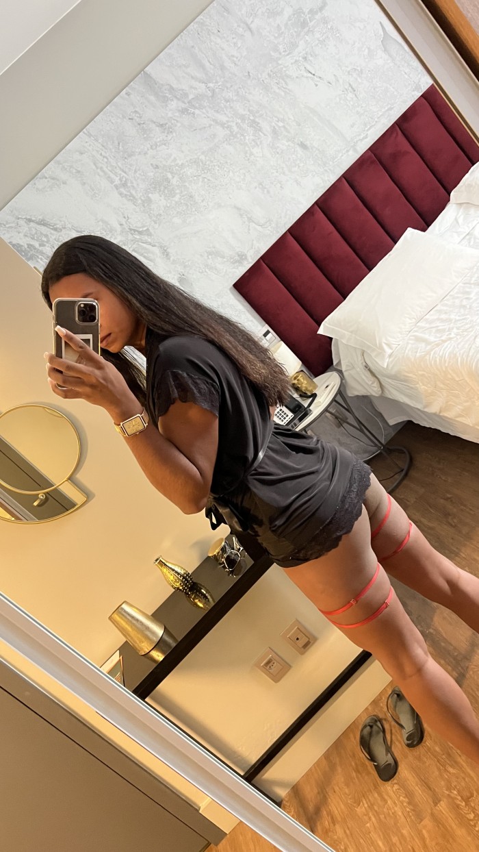 Trans masajista brasileña en Madrid