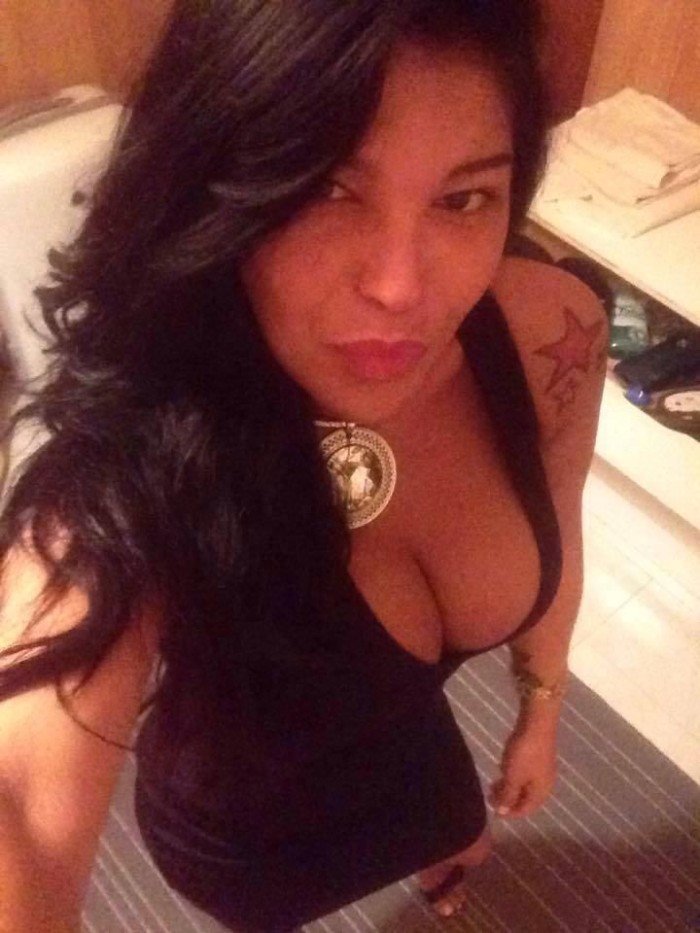 ¿BUSCABAS UNA MORENAZA? YA ME HAS ENCONTRADO