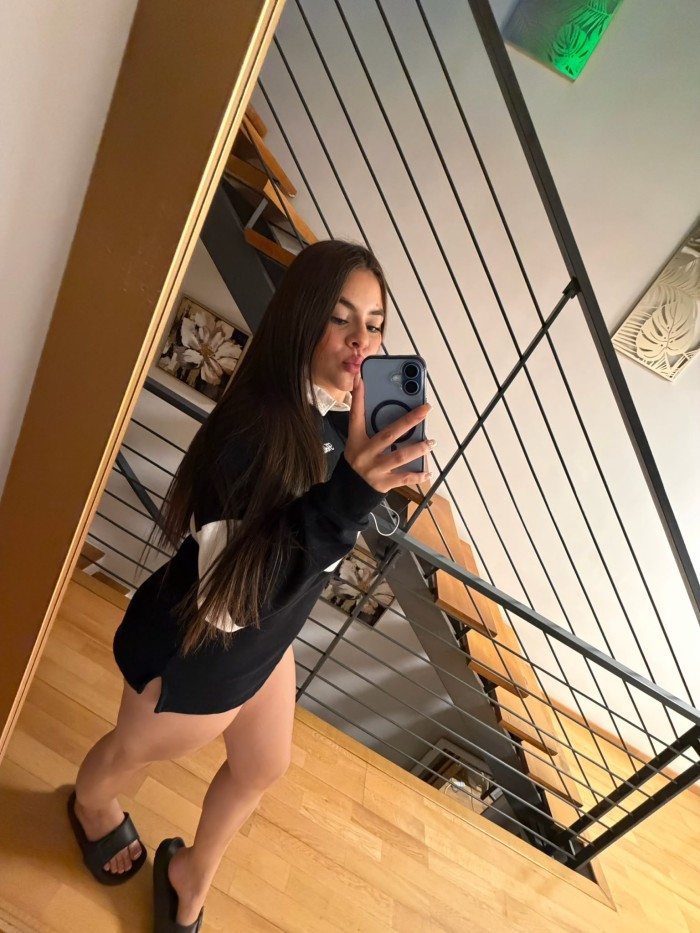 GUAPA CAÑERA TRAGONA JOVENCITA PUTISIMA