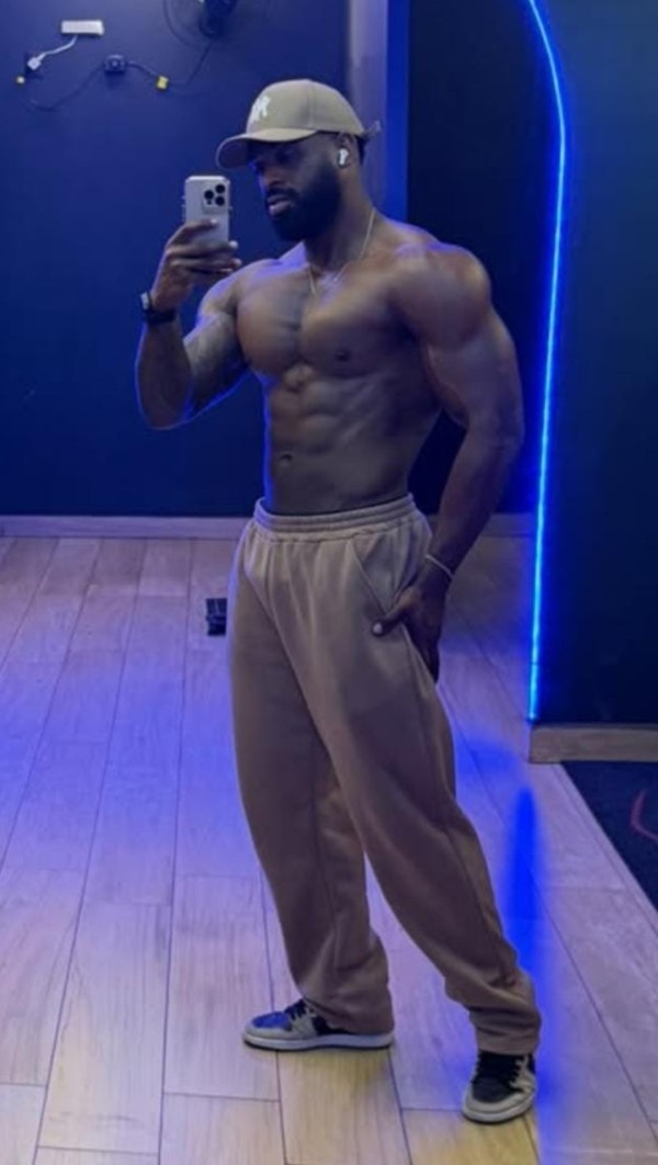 SEXI MORENO ATLÉTICO VERGON LECHERO FIESTERO TRIOS Y MAS AVENTURAS