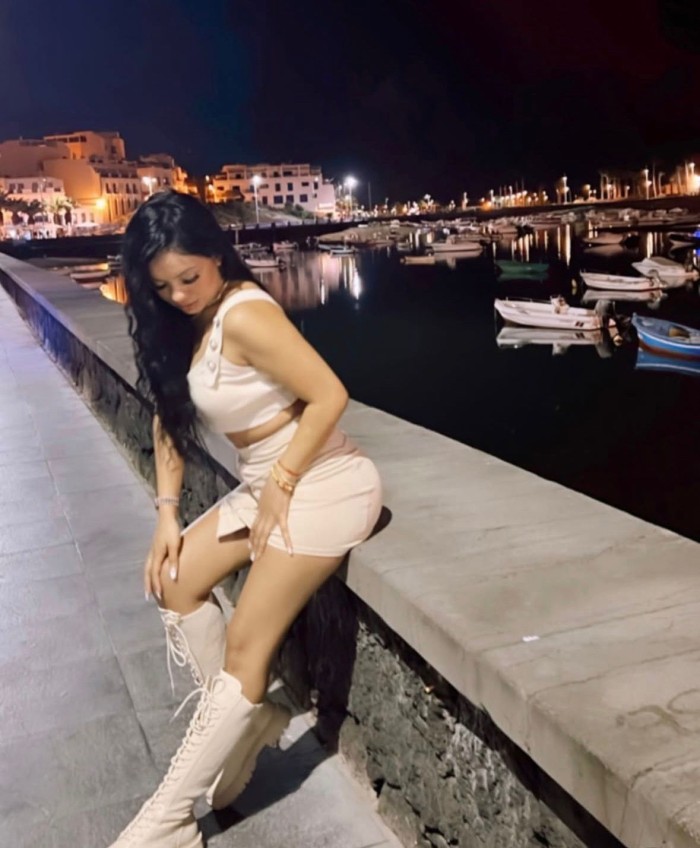 APASIONADA SENSUAL COMPLACIENTE  DESEOSA DE SEXO