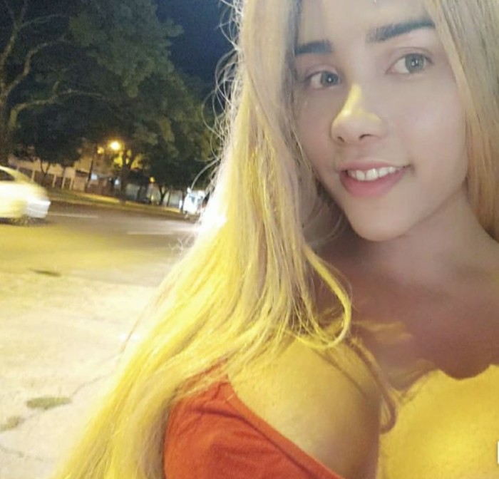 Trans rubia muy cañera en Vigo