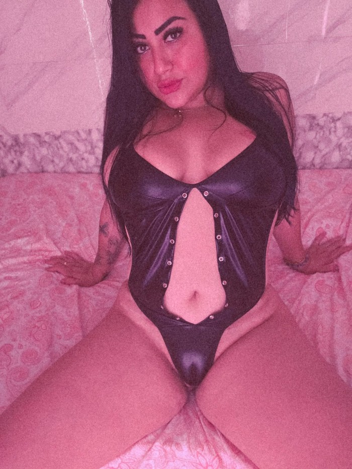 CHICA EXOTIKA FIESTERA EN LOS CRISTIANOS