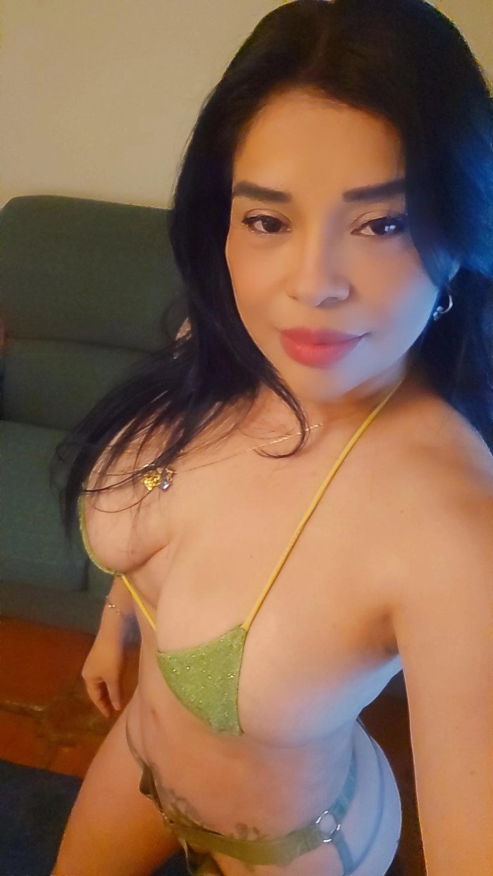 FIESTERA MADURITA CACHONDA LUJURIOSA MUY COMPLETA
