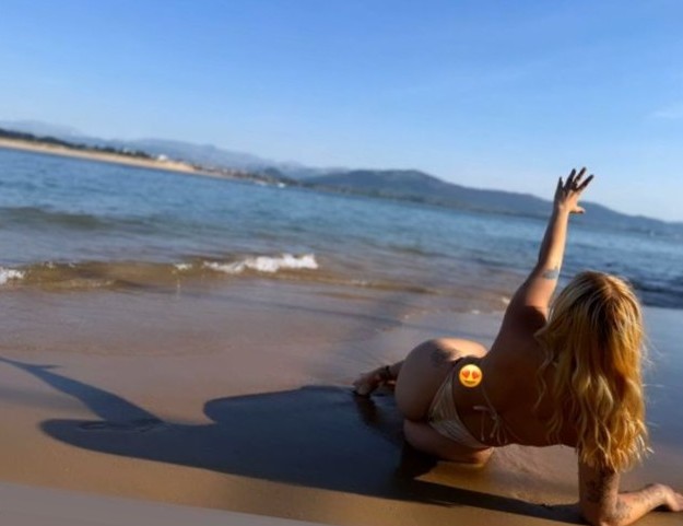 NOVEDAD SEXO MORBOSO NIÑATA TRAVIESA A CORUÑA