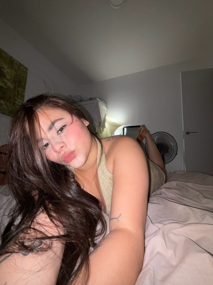 CAÑERA TRAGONA FIESTERA Y VICIOSA