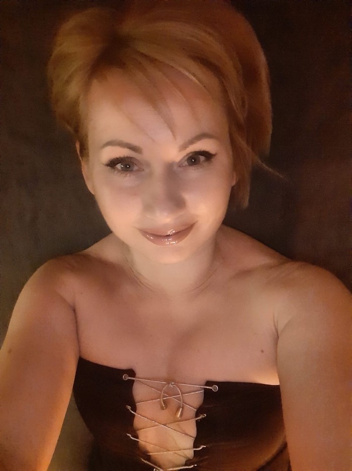 SOY ANASTASIA, UCRANIANA DISCRETA Y ATREVIDA