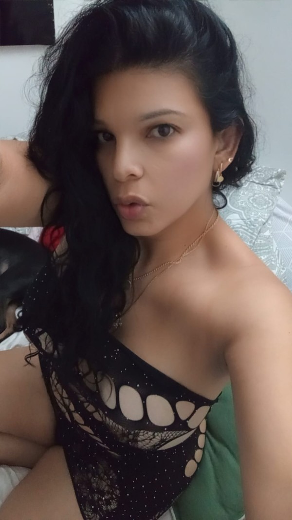 CATALINA TRANS ARDIENTE MORBOSA ACTIVA Y PASIVA EN MARBELLA