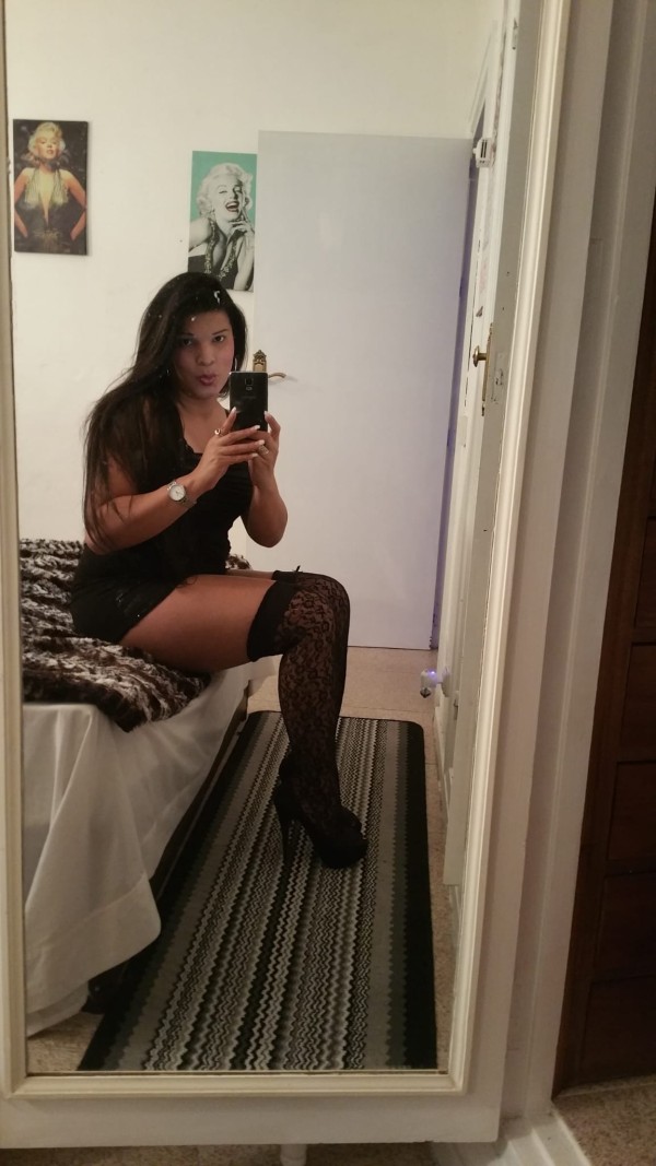 CATALINA TRANS ARDIENTE MORBOSA ACTIVA Y PASIVA EN MARBELLA