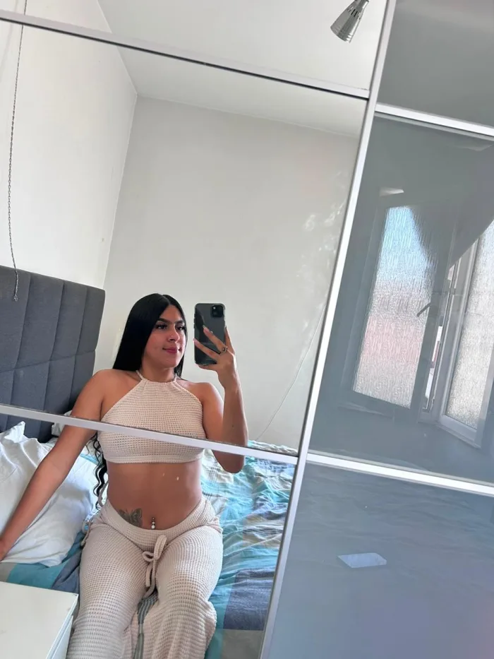 JOVENCITA CALIENTE Y MUY CACHONDA 607157507