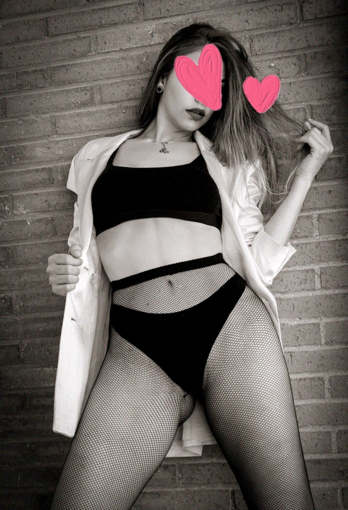 FEMENINA, DULCE Y MUY CERCANA EN TOLEDO