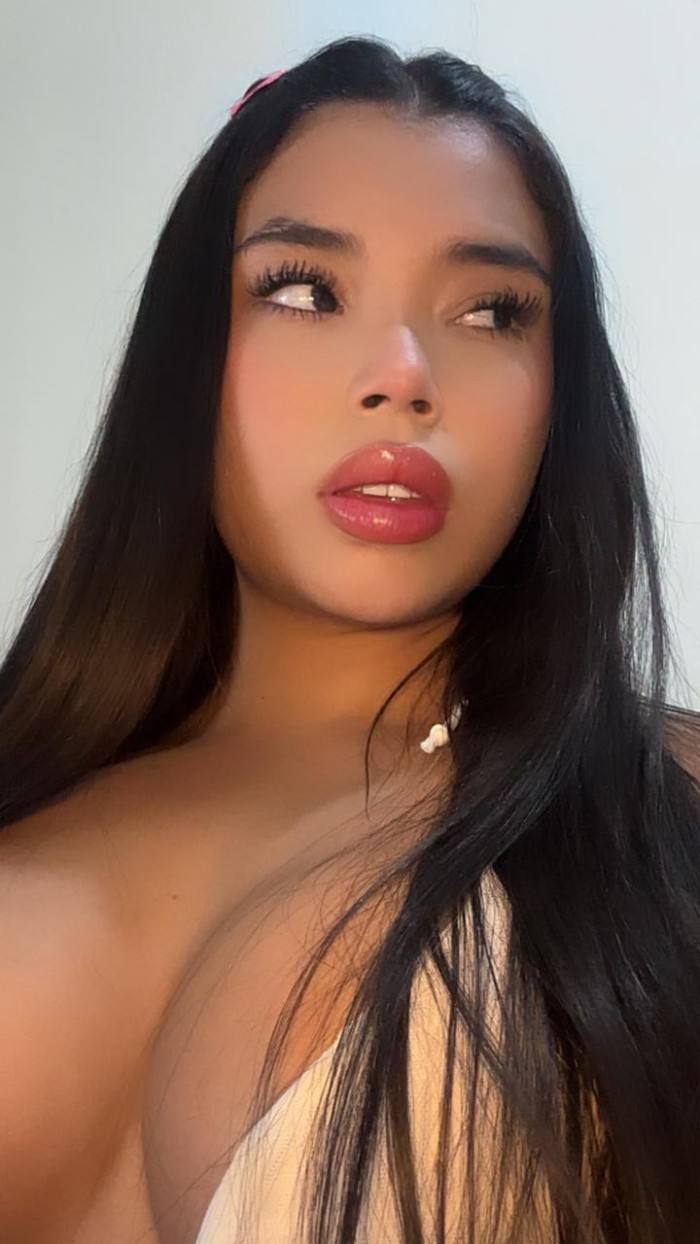 LUJURIOSA ARDIENTE DELICIOSA DESEOSA DE PLACER