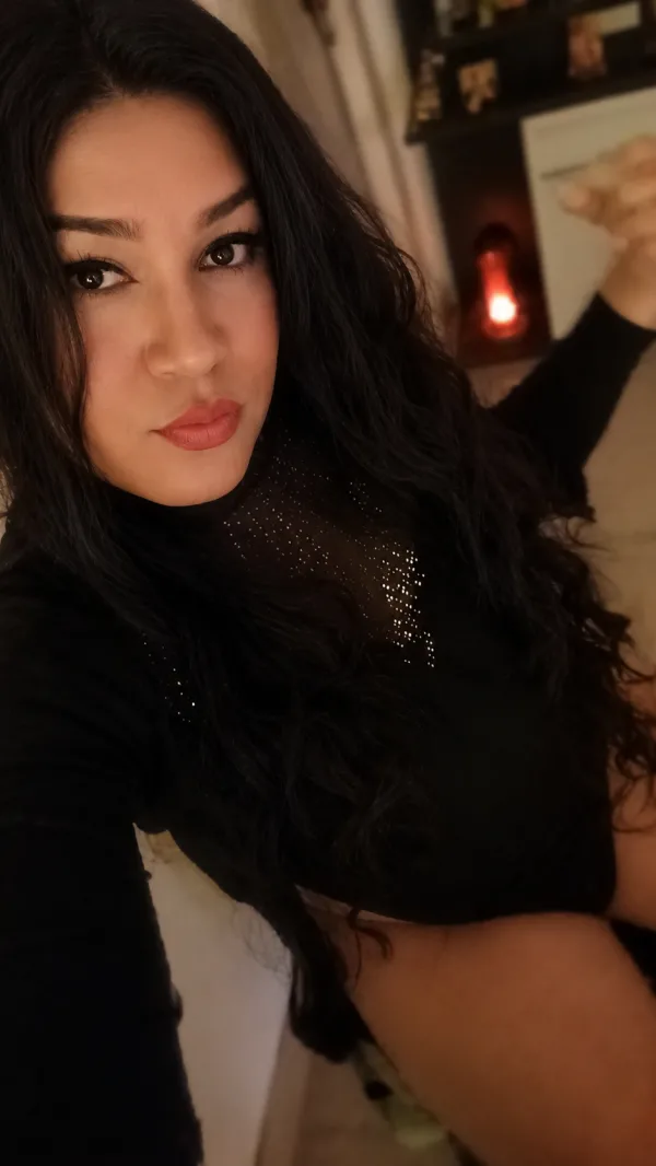 JOVENCITA TRANS FEMENINA POLLONA DE LUJO