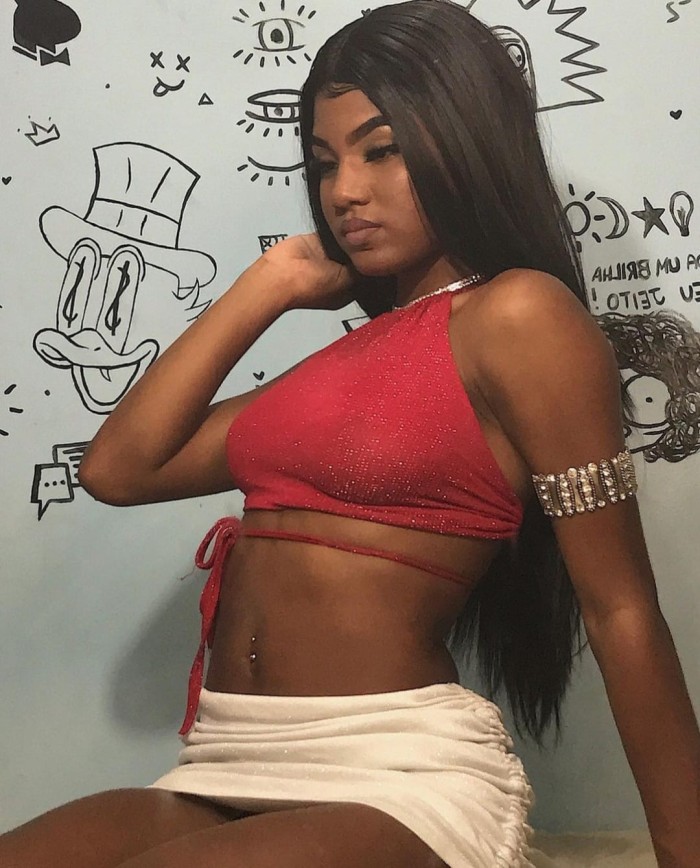 Trans joven guapa y caliente