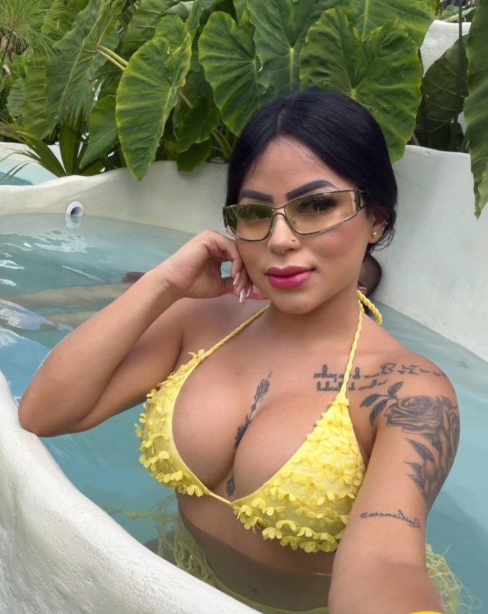 MEXICANA DE LUJO JUGUETONA Y ARDIENTE