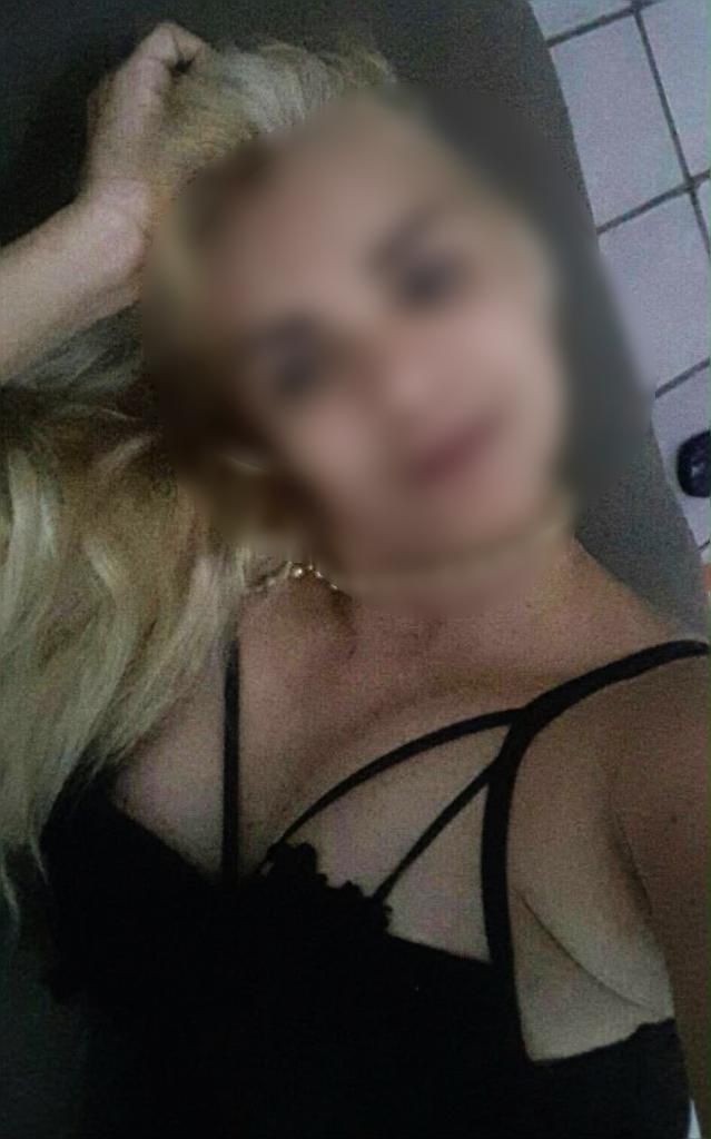 sin tetas no hay paraiso fiesta trios y parejas