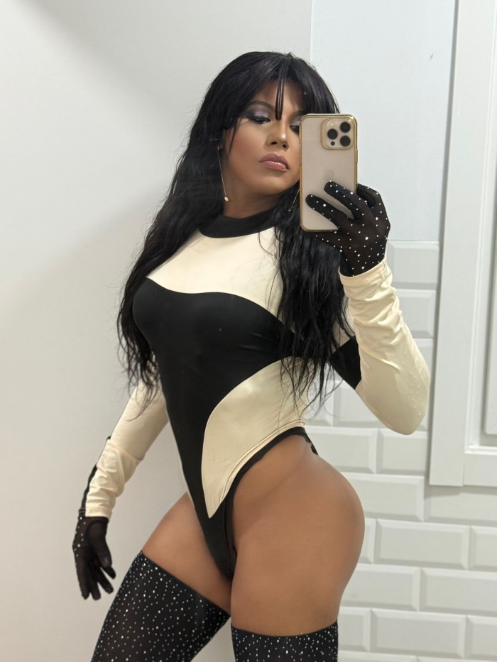 MULATA COMPLACIENTE FIESTERA 22CM100%REAL