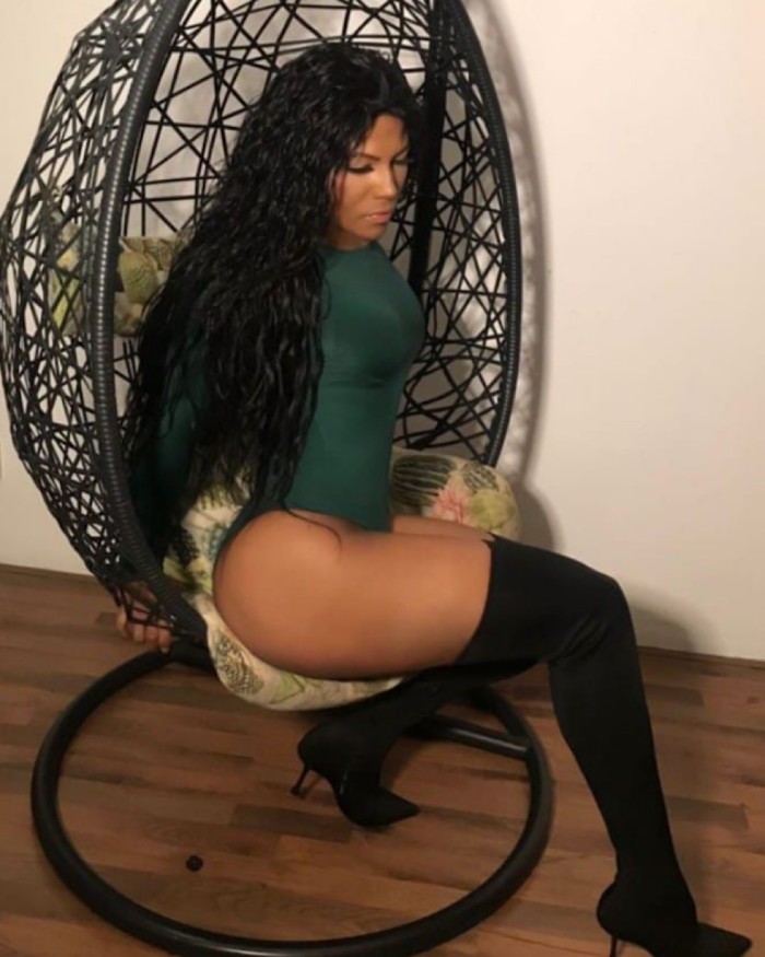 MULATA COMPLACIENTE FIESTERA 22CM100%REAL