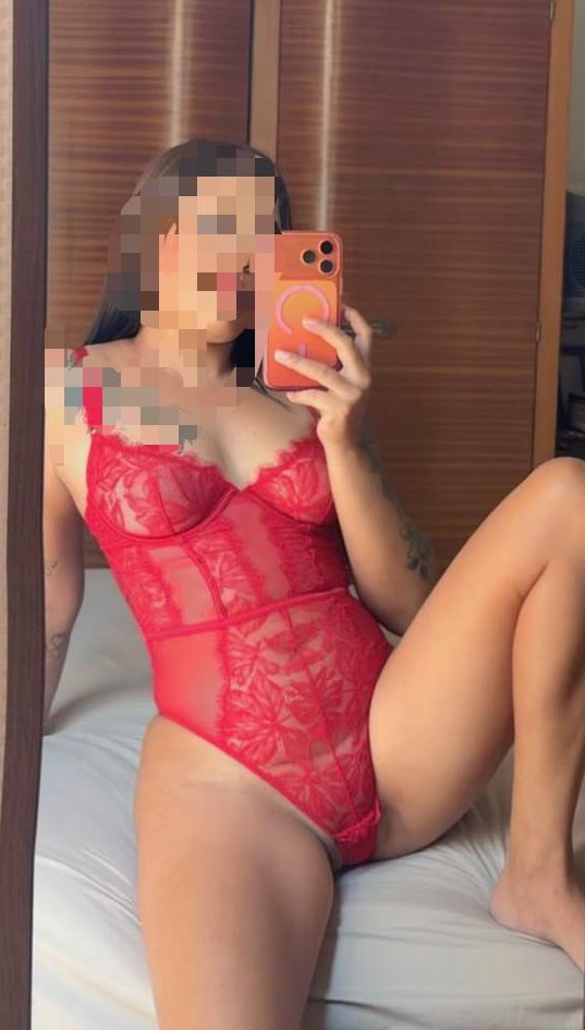 MIA Y ALICIA LATINAS MUY CALIENTES PARA GOZAR RICO