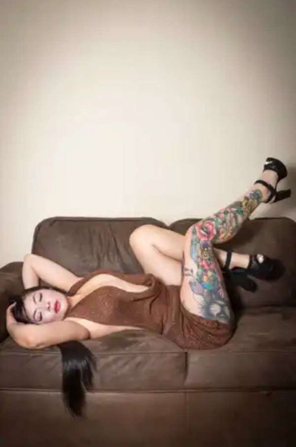 Blanca del 1al 7de septiembre tatuada cachonda