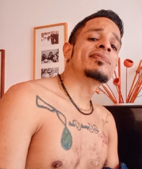Fiestero y Pollon , Colombiano 24Cm REALES