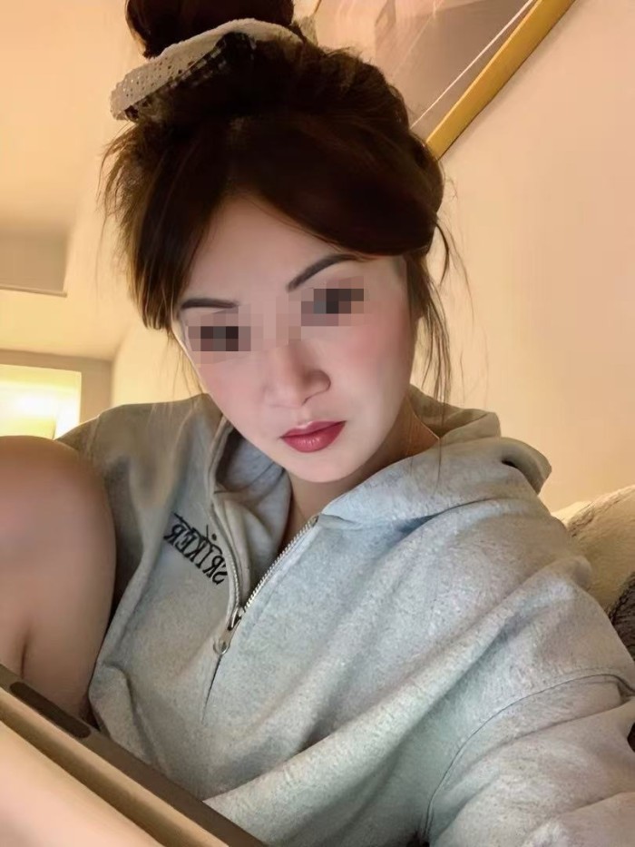 CHICA ASIÁTICA INDEPENDIENTE NUEVA EN USERA