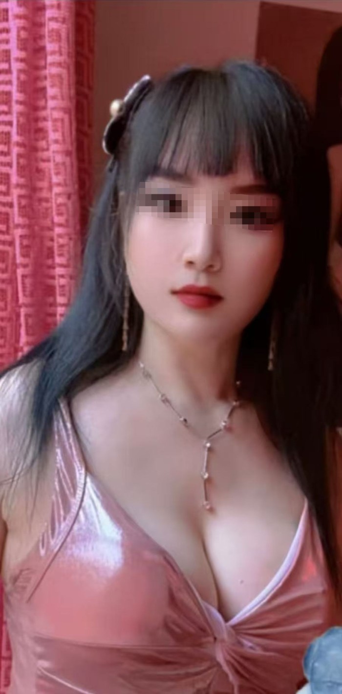 CHICA ASIÁTICA INDEPENDIENTE NUEVA EN USERA
