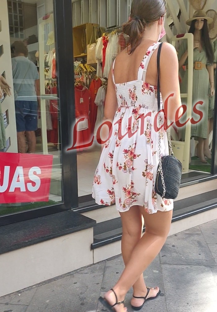 LOURDES, NO DISPONIBLE, VUELVO EL MIÉRCOLES