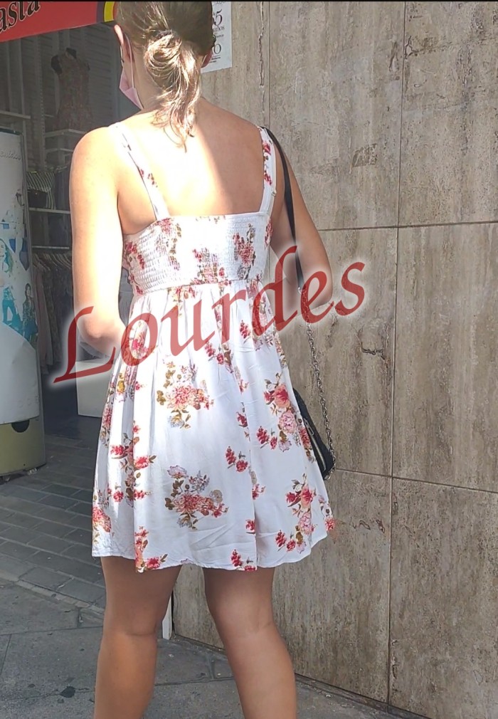 LOURDES, NO DISPONIBLE, VUELVO EL MIÉRCOLES