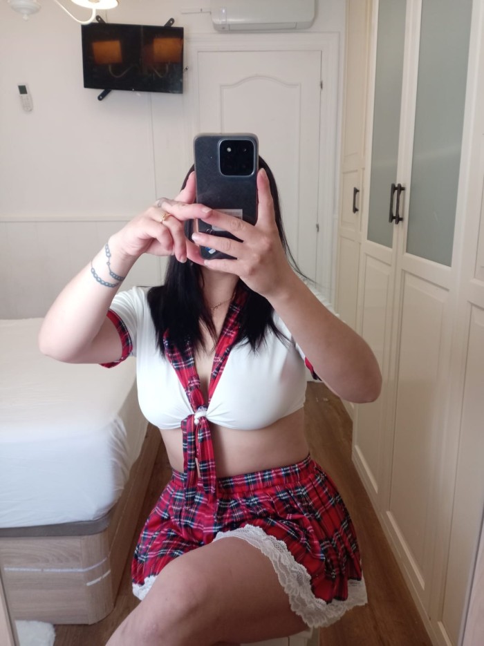 ANDREA HERMOSA JOVEN CALIENTE Y COMPLETA -613834013