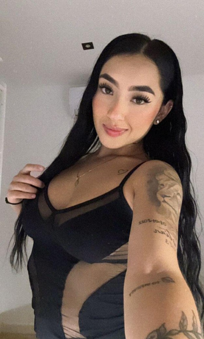COLOMBIANA DE LUJO JOVENCITA Y CAÑERA