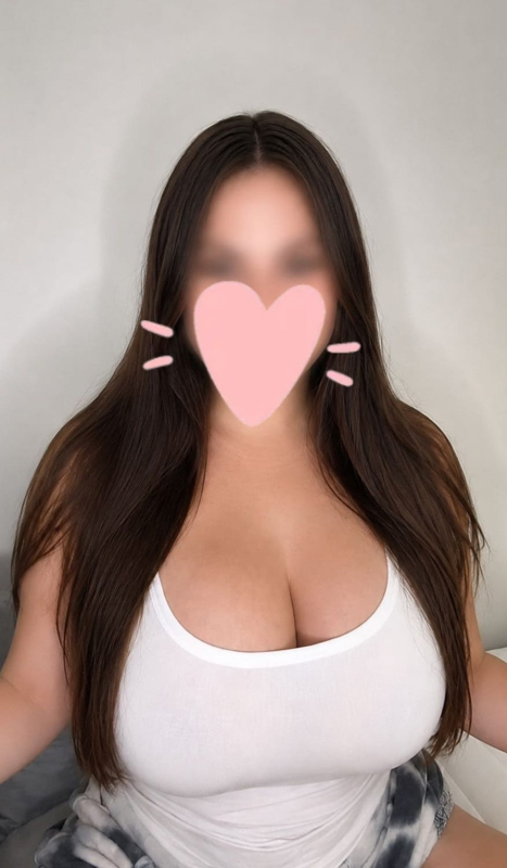 Soy Cecilia, SUPER TETONA, pecho natural