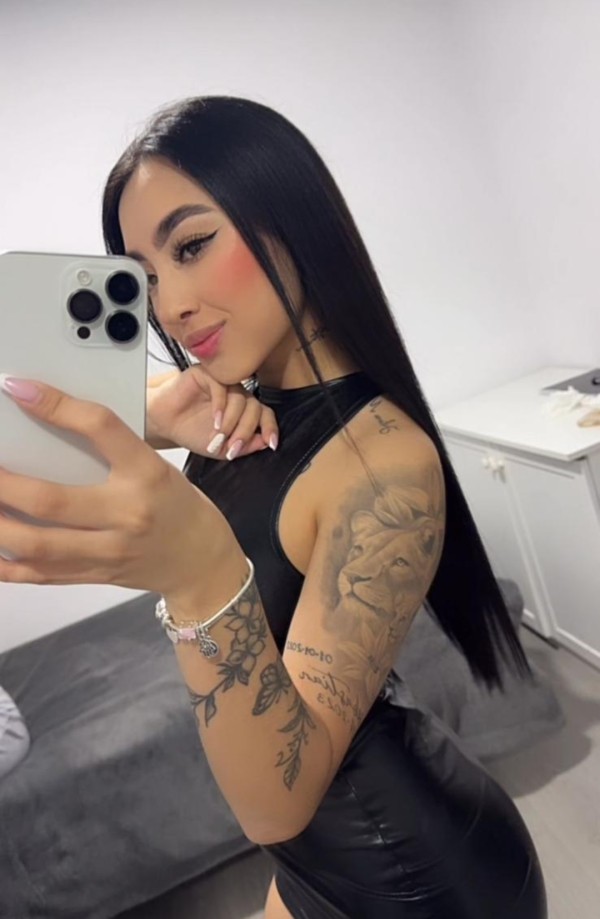COLOMBIANA DE LUJO JOVENCITA Y CAÑERA