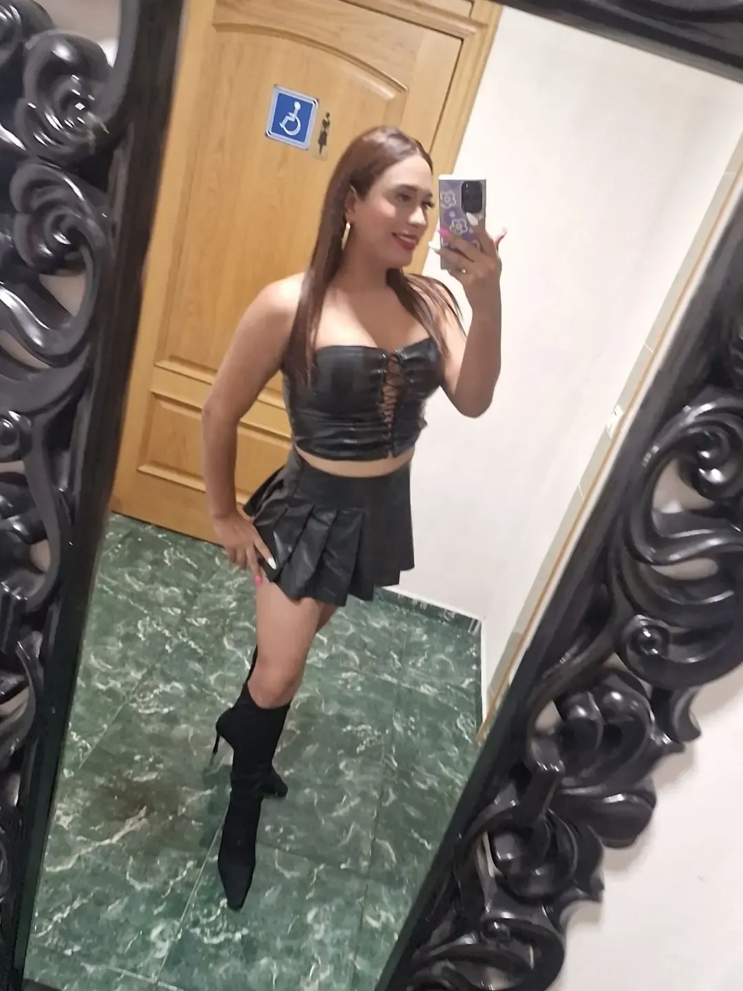 Videollamada y venta de contenido sextin