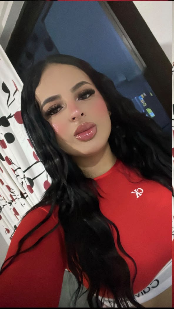 JOVENCITA IMPACTANTE Y SEDUCTORA