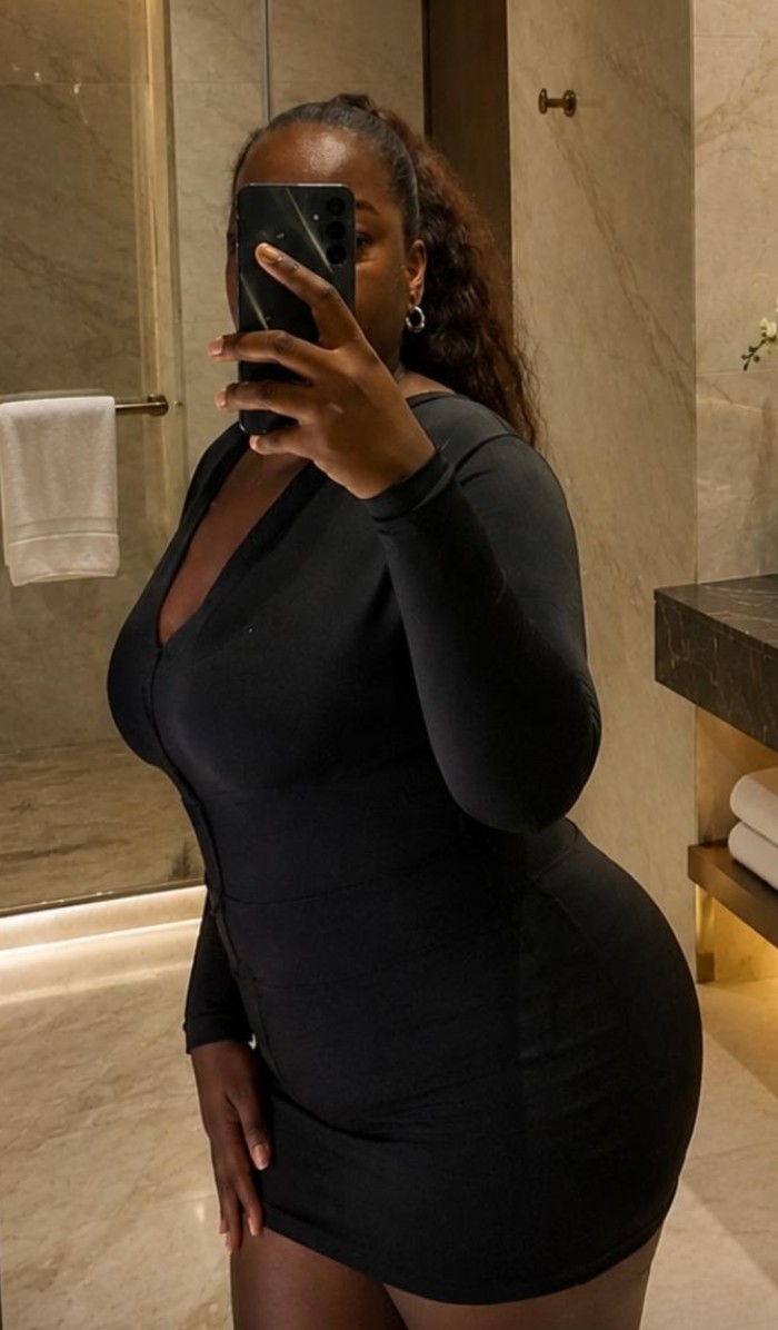 COLOMBIANA DE LUJO MUY MORBOSA Y JUGUETONA