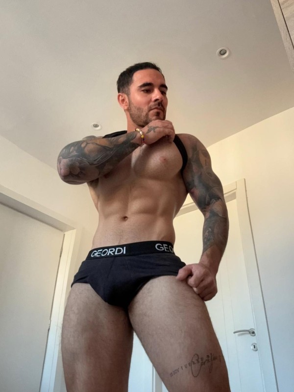 CHICO BISEXUAL EN LEON POLLON XL LECHERO 24H