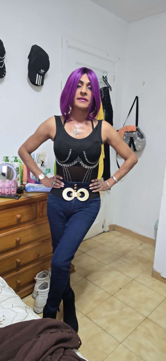 TRANS DELICIOSA COMPLACIENTE FIESTERA LAS AMERICAS