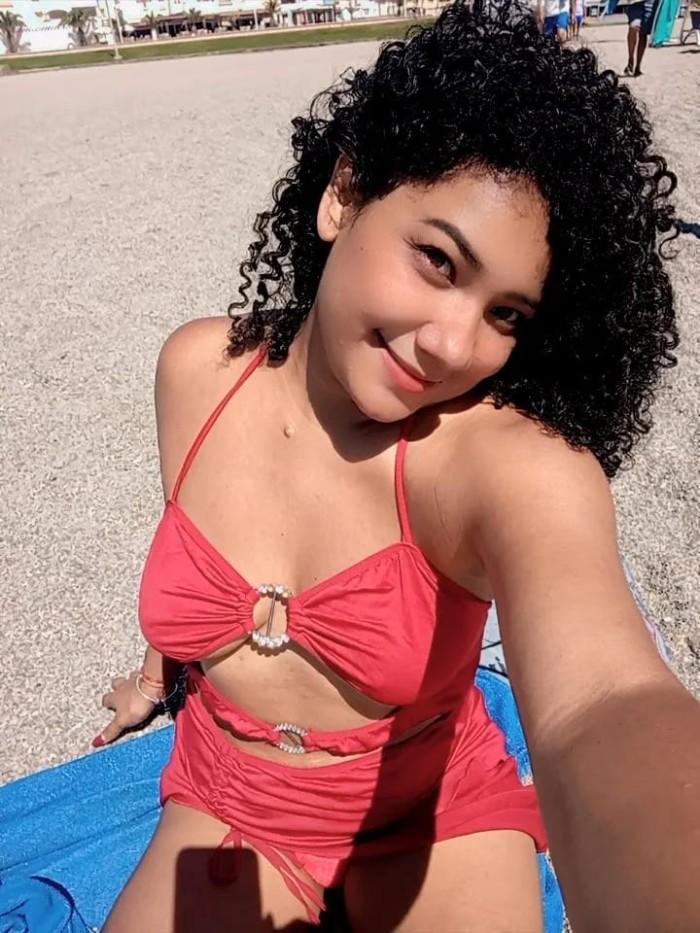 Mulatita jovencita linda