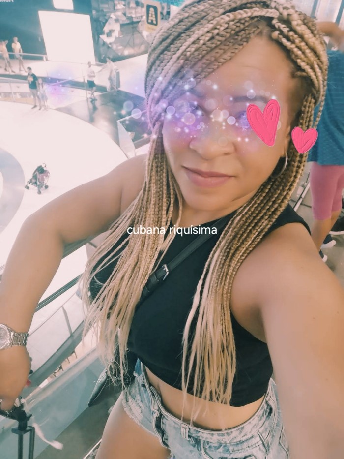 661496860 Rebeca bello y sensual bombón