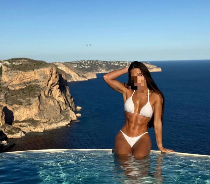 MALAY DE REGRESO A HUESCA , VENEZOLANA FIESTERA