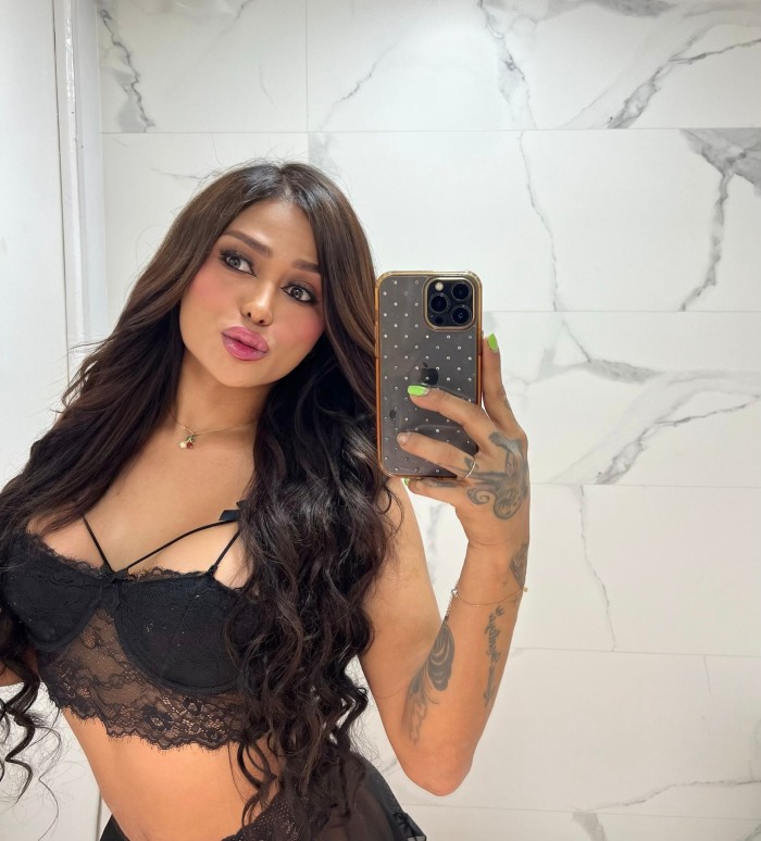 EN REUS TRANS VERSATIL CACHONDA LUJIRIOSA FIESTA A