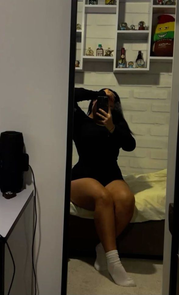 COLOMBIANA TRAVIESA, MORBOSA Y FIESTERA EN JEREZ