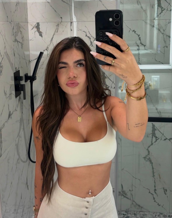 Latina sexy Siempre dispuesta para complacerte!