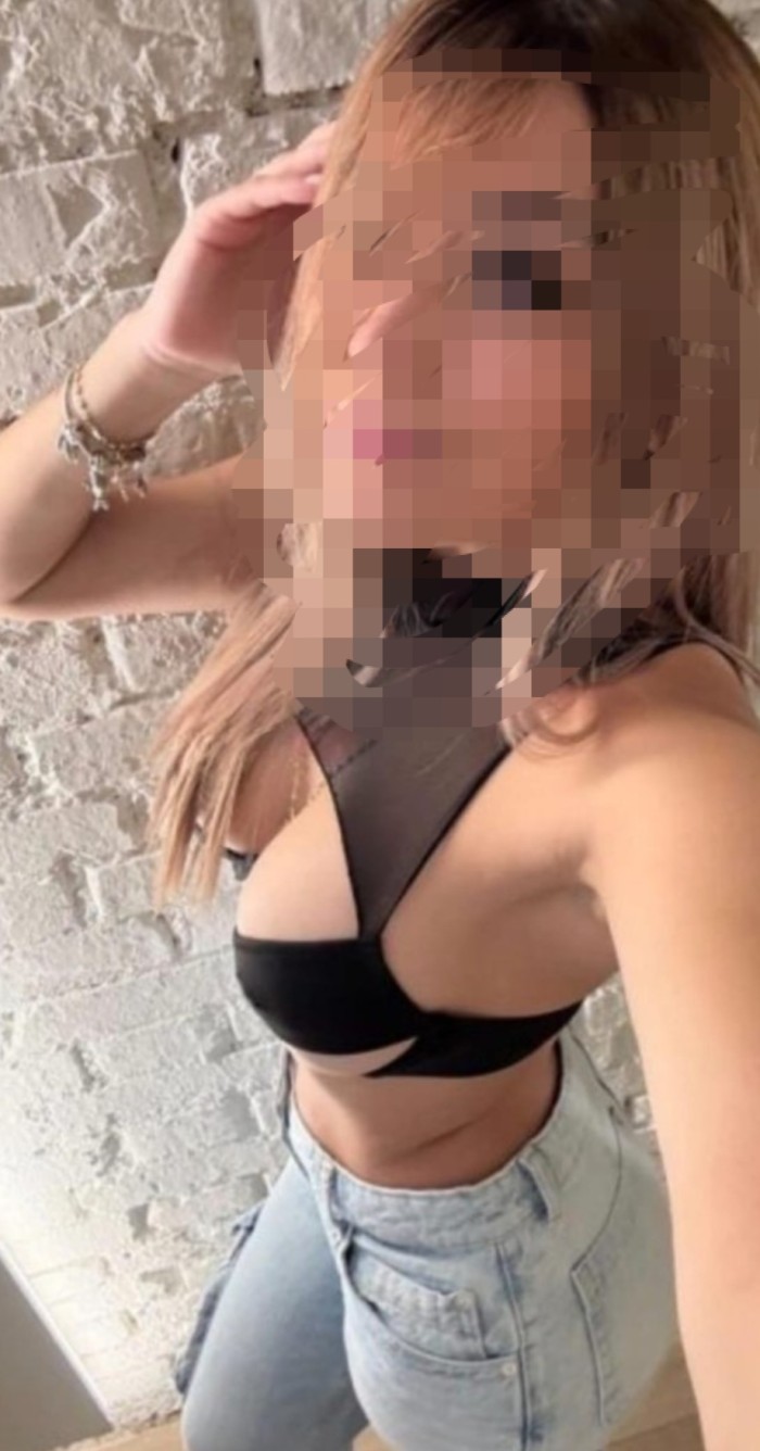 ANDREA ,JOVENCITA RECIEN LLEGADITA A TU CIUDAD