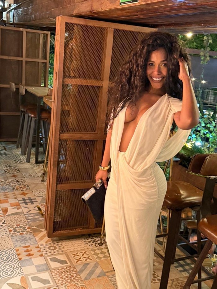 Tania mulata chochito caliente  fiestera