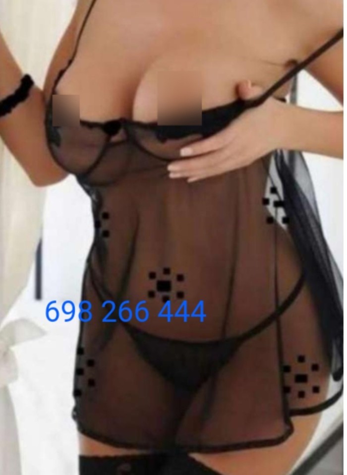 Madurita 43 años trato de novios besos con lengua