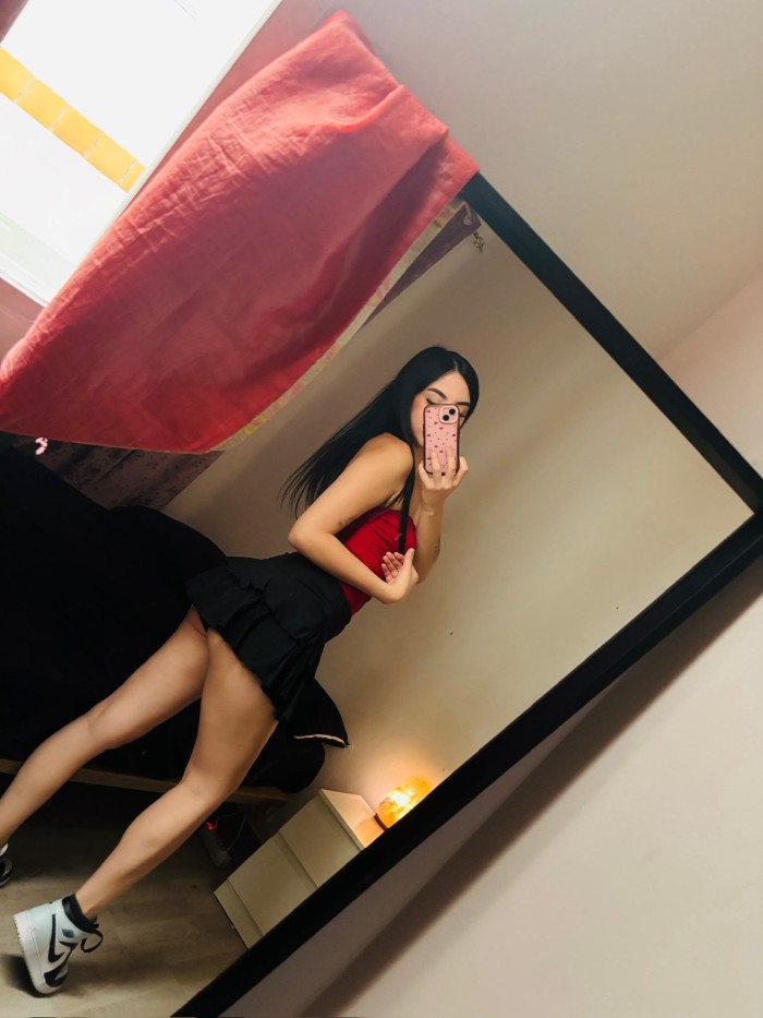ARDIENTE SENSUAL APASIONADA DESEOSA DE SEXO